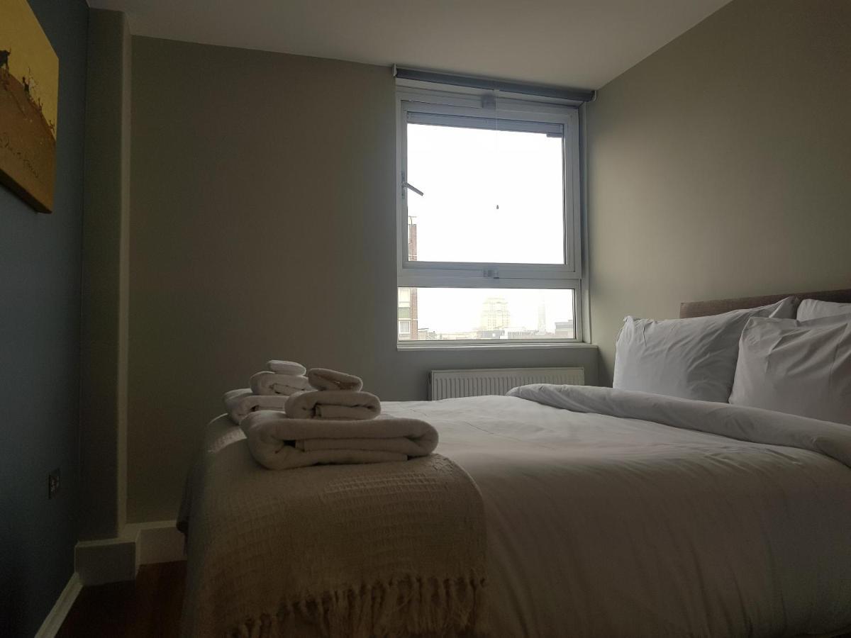 Beautiful 3-Bedroom Flat With Stunning Views Лондон Екстер'єр фото